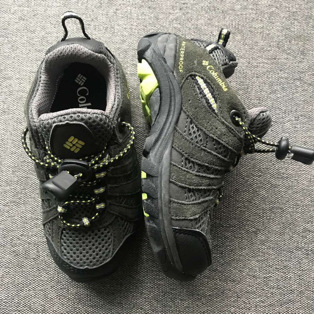 Columbia 8T Redmond Sneakers - Waterproof - Gray